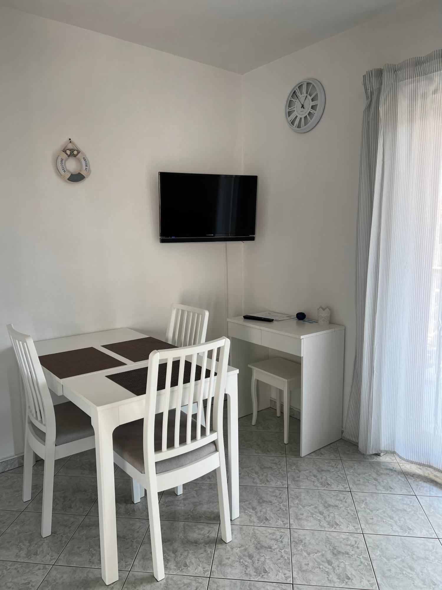 Nada And Family Apartment Rovinjsko Selo Exterior photo
